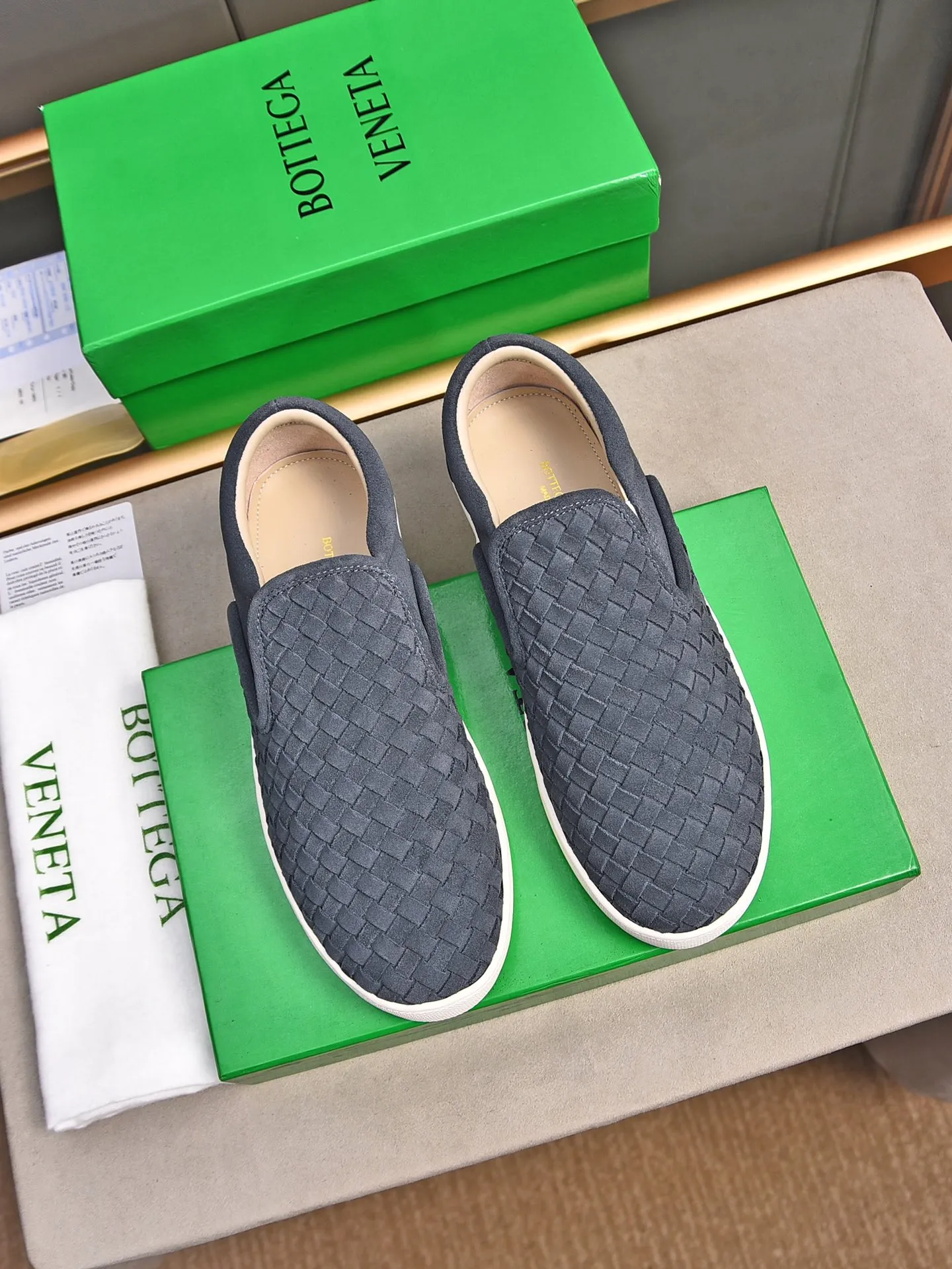 Men's shoes 💰460 [Sleeves series] BOTTEG* VENET* - high-end boutique Size: 38-44 (45 customized) BV new product, first-layer cowhide artificially woven classic style harmoniously blends with contemporary fashion temperament, rubber soles are light and flexible, water-dyed sheepskin pads! [Taobao, Tmall, and live streaming are the first choices]